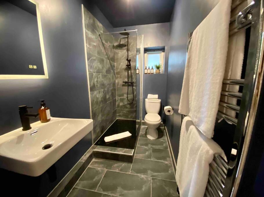 Stylish Studio For 3 Near Regents Park N4 ลอนดอน ภายนอก รูปภาพ